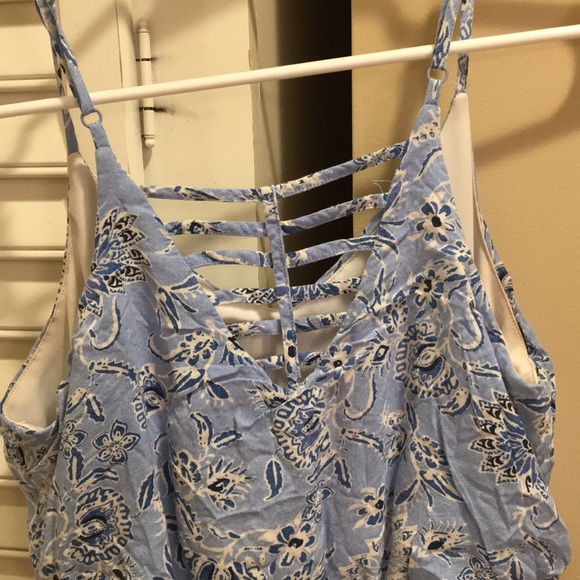 SUPER CUTE SUMMER ROMPER!! - Picture 2 of 3